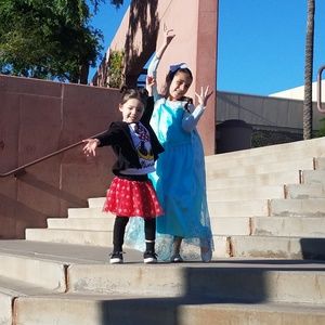 Meet your Posher, Danielle